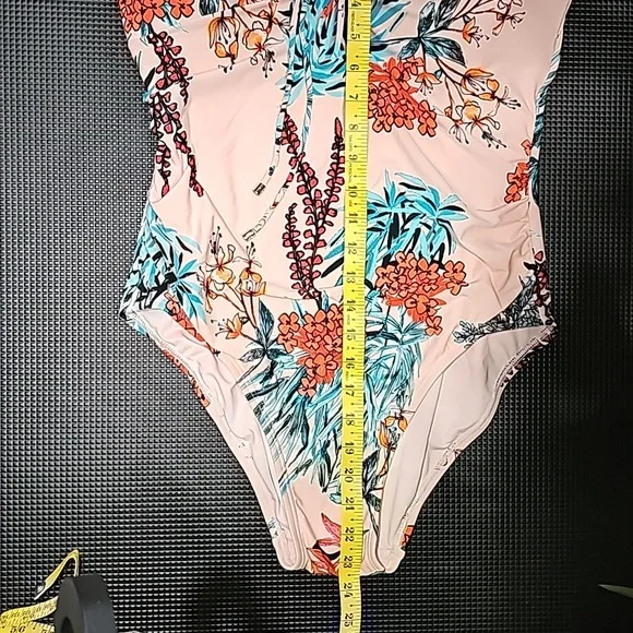 Tommy Hilfiger One-piece Floral Swimsuit - Picture 10 of 16